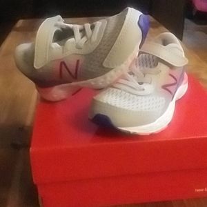 Toddler New Balance tennis shoes